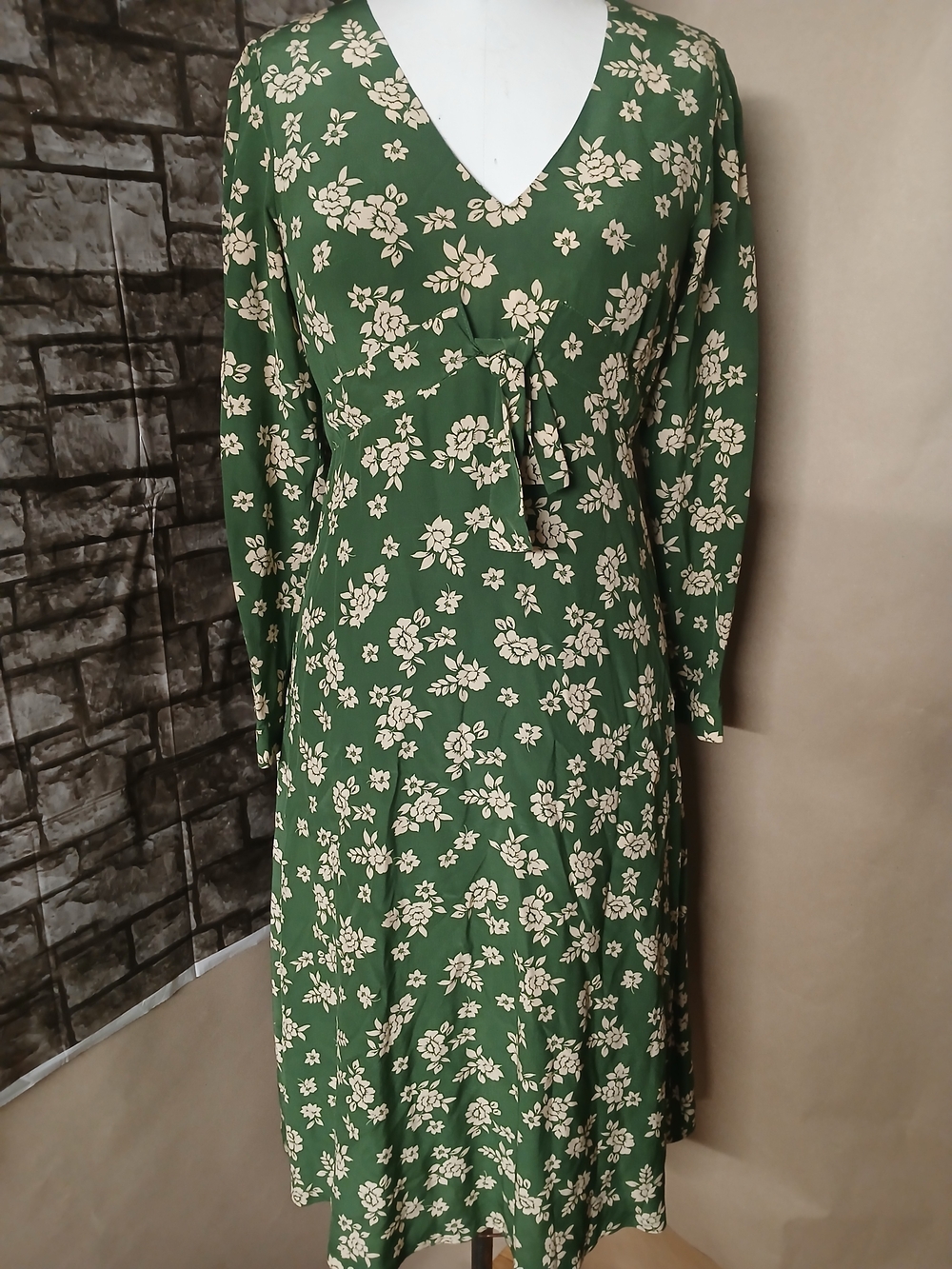 Anthropologie Kachel  Green Floral Long-Sleeve Midi Dress